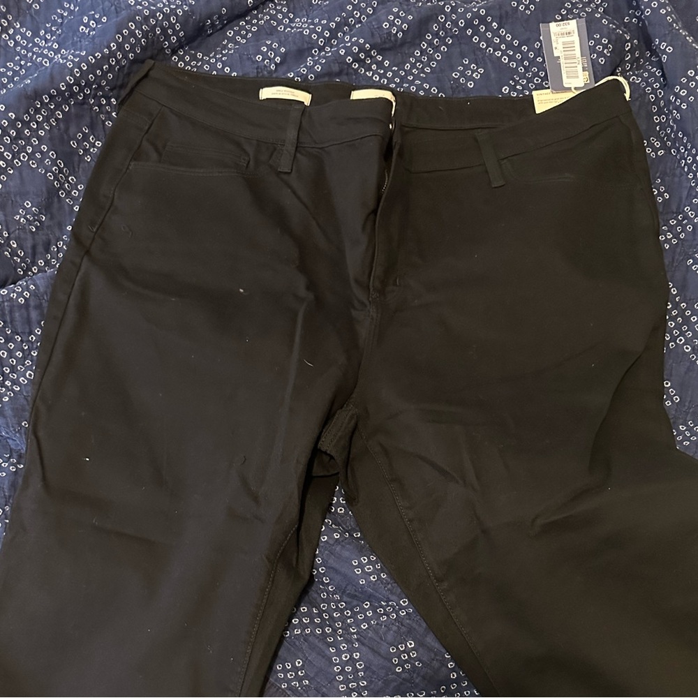 NWT Black High Rise Flare Jean - Picture 5 of 7